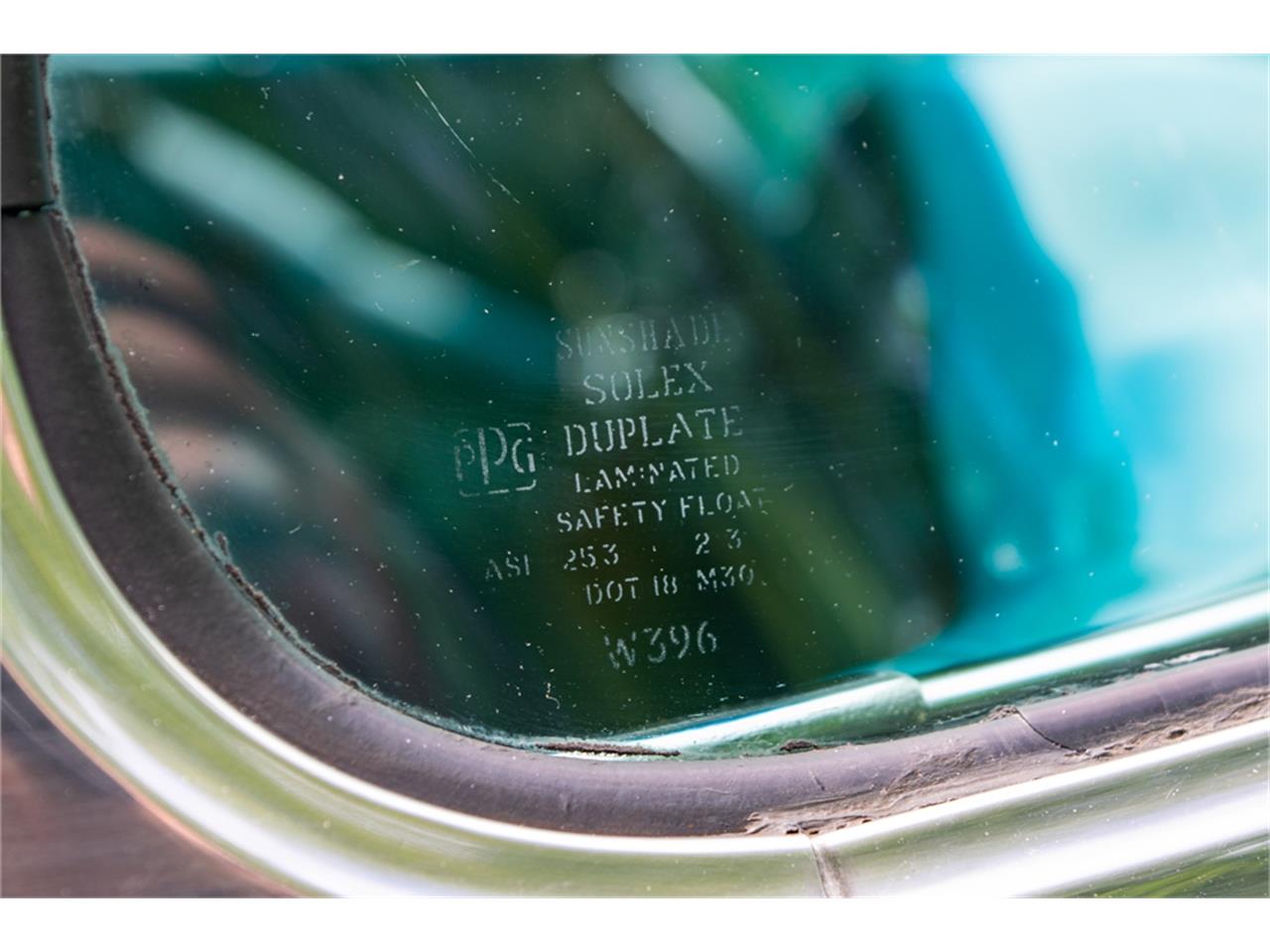 Chevrolet-Bel-air-nomad-1956-India-IvoryTwilight-Turquoise-GrayTurquoise-48