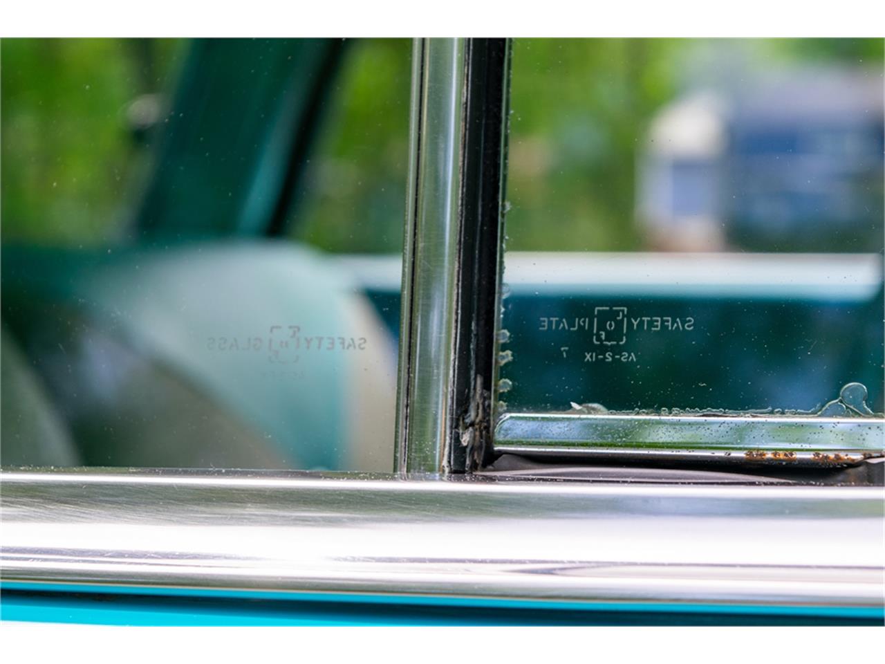 Chevrolet-Bel-air-nomad-1956-India-IvoryTwilight-Turquoise-GrayTurquoise-49