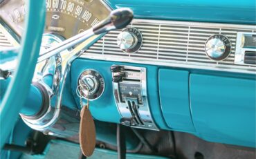 Chevrolet-Bel-air-nomad-1956-India-IvoryTwilight-Turquoise-GrayTurquoise-66