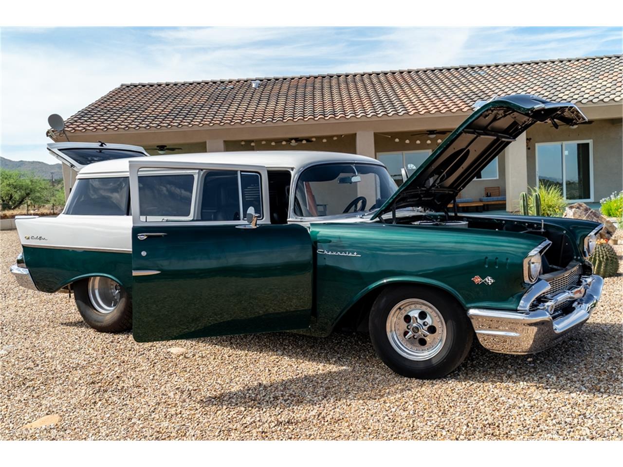 Chevrolet-Bel-air-wagon-1957-Hunter-Green-White-Black-1