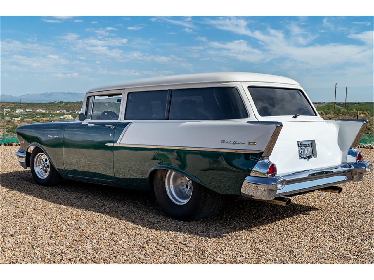 Chevrolet-Bel-air-wagon-1957-Hunter-Green-White-Black-13