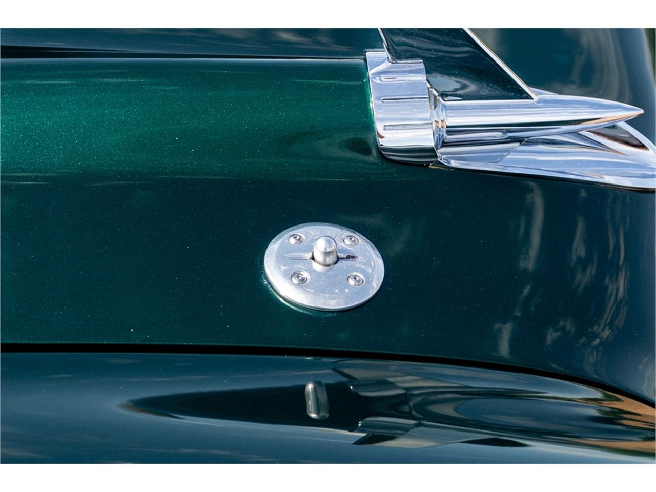 Chevrolet-Bel-air-wagon-1957-Hunter-Green-White-Black-34
