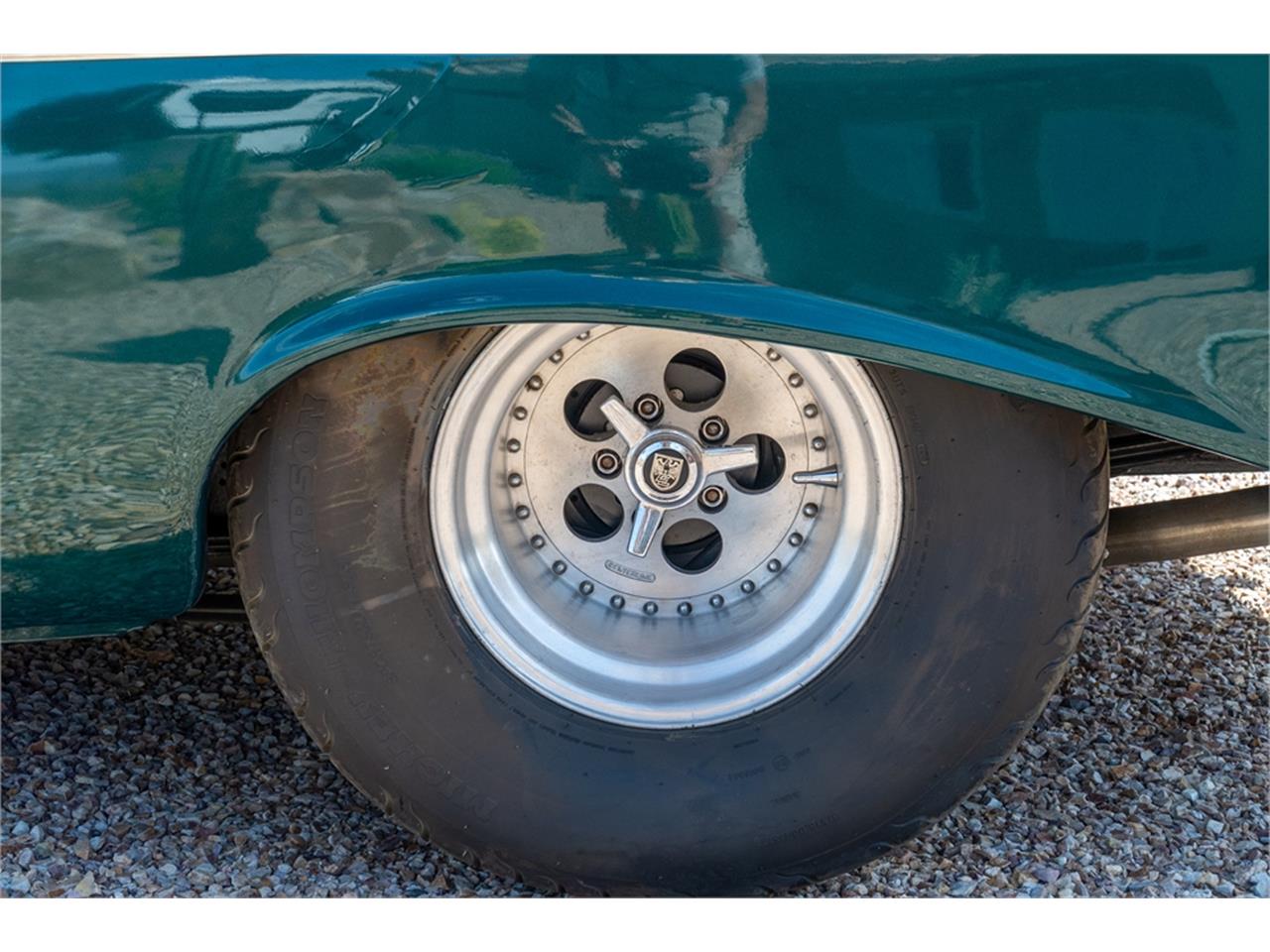 Chevrolet-Bel-air-wagon-1957-Hunter-Green-White-Black-42