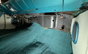 Chevrolet-Biscayne-1958-Tropic-Turquoise-Light-Blue-45