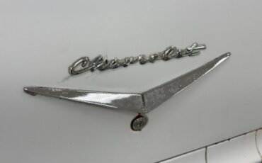 Chevrolet-Biscayne-1958-White-Blue-10