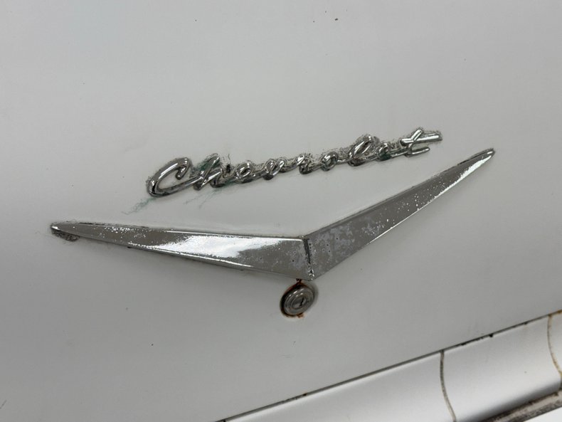 Chevrolet-Biscayne-1958-White-Blue-10