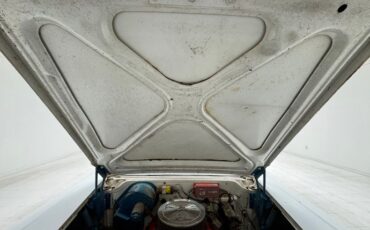 Chevrolet-Biscayne-1958-White-Blue-33