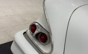 Chevrolet-Biscayne-1958-White-Blue-9