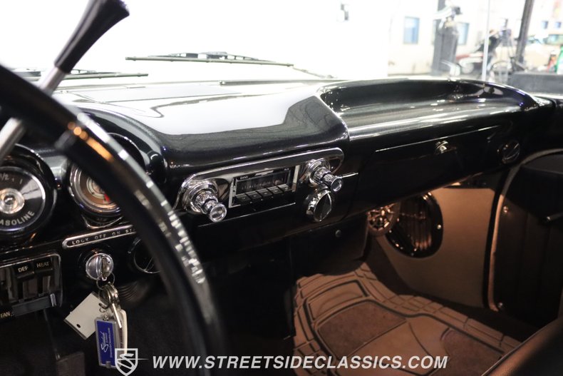 Chevrolet-Biscayne-1960-Black-Diamond-Black-12