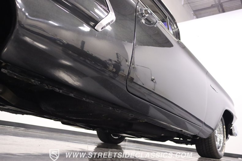 Chevrolet-Biscayne-1960-Black-Diamond-Black-32