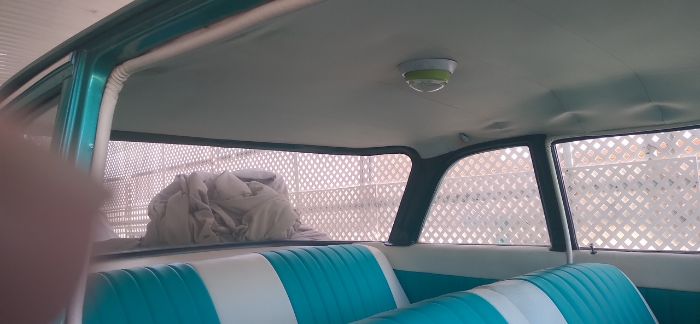 Chevrolet-Biscayne-1961-Forest-Green-Metalli-GreenWhite-10