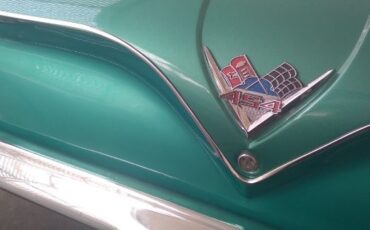 Chevrolet-Biscayne-1961-Forest-Green-Metalli-GreenWhite-7