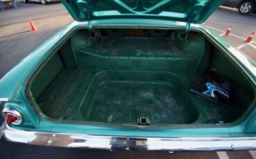 Chevrolet-Biscayne-1961-Forest-Green-Metalli-GreenWhite-8