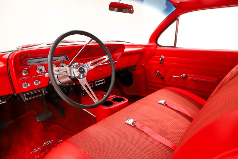 Chevrolet-Biscayne-1961-Ravishing-Red-Red-11