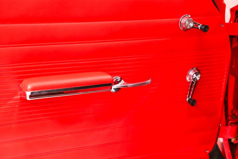 Chevrolet-Biscayne-1961-Ravishing-Red-Red-15