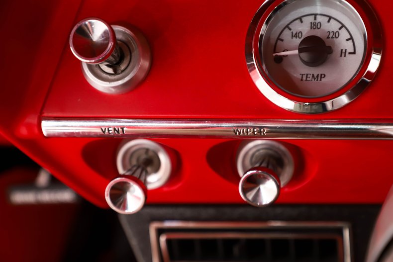 Chevrolet-Biscayne-1961-Ravishing-Red-Red-26