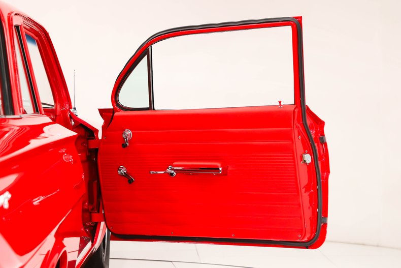 Chevrolet-Biscayne-1961-Ravishing-Red-Red-34