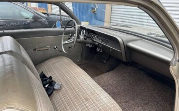 Chevrolet-Biscayne-1962-12
