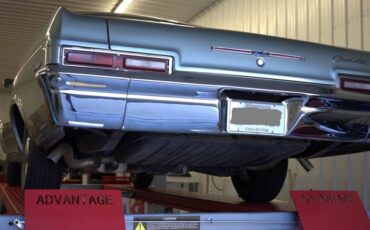 Chevrolet-Biscayne-1966-Blue-Beige-27