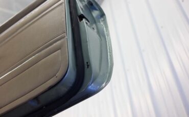 Chevrolet-Biscayne-1966-Blue-Beige-4