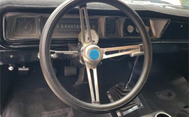 Chevrolet-Biscayne-1966-White-Black-13