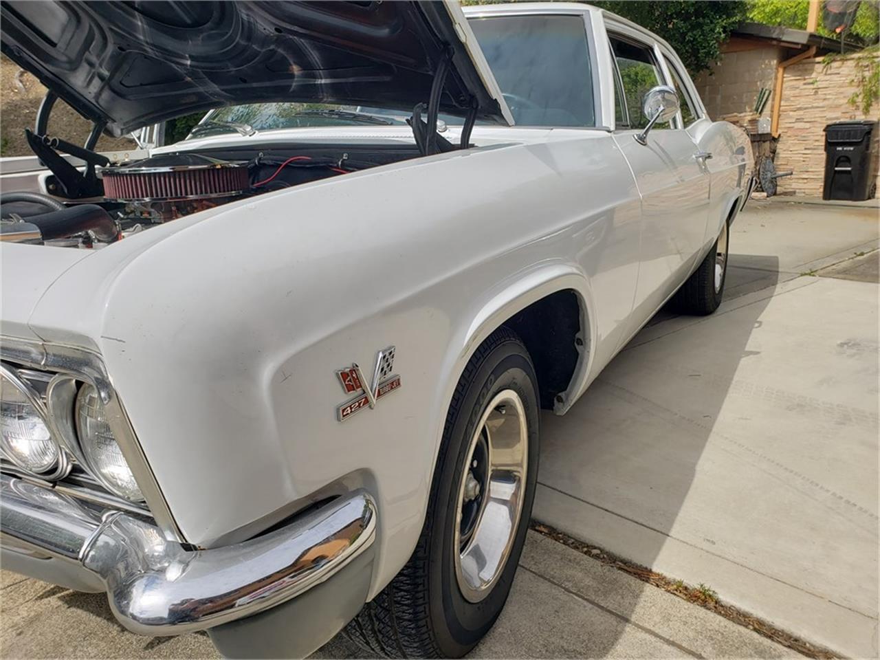 Chevrolet-Biscayne-1966-White-Black-9