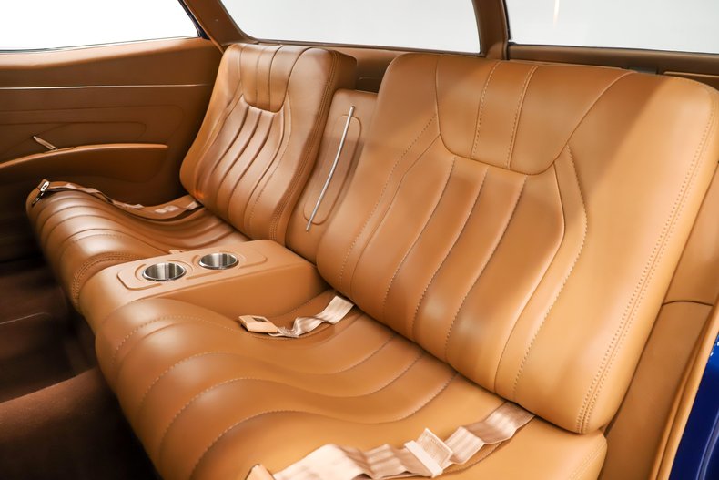 Chevrolet-Biscayne-1967-Luxo-Blue-Tan-15