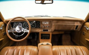 Chevrolet-Biscayne-1967-Luxo-Blue-Tan-24
