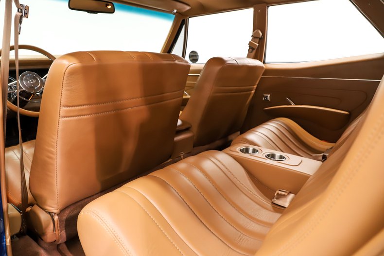 Chevrolet-Biscayne-1967-Luxo-Blue-Tan-38