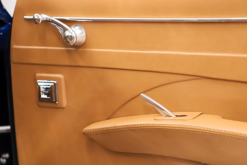 Chevrolet-Biscayne-1967-Luxo-Blue-Tan-43