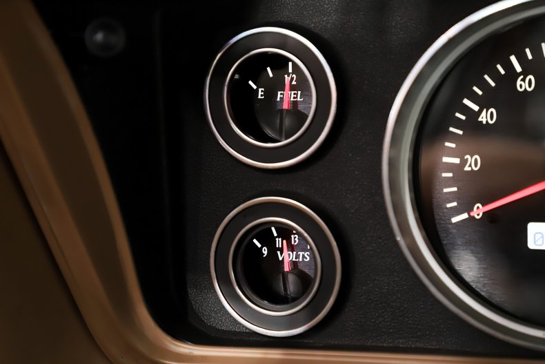 Chevrolet-Biscayne-1967-Luxo-Blue-Tan-48
