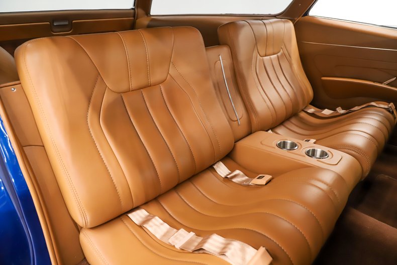 Chevrolet-Biscayne-1967-Luxo-Blue-Tan-9
