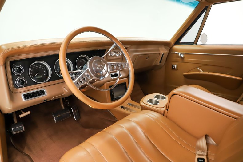 Chevrolet-Biscayne-1967-Luxo-Blue-Tan
