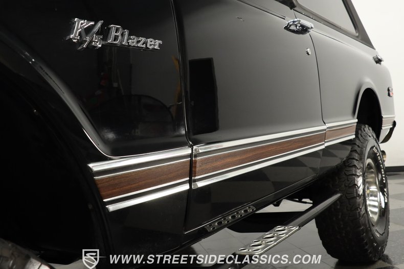 Chevrolet-Blazer-1971-Black-Black-22
