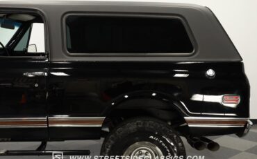 Chevrolet-Blazer-1971-Black-Black-24