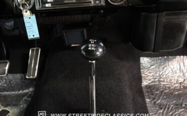 Chevrolet-Blazer-1971-Black-Black-43