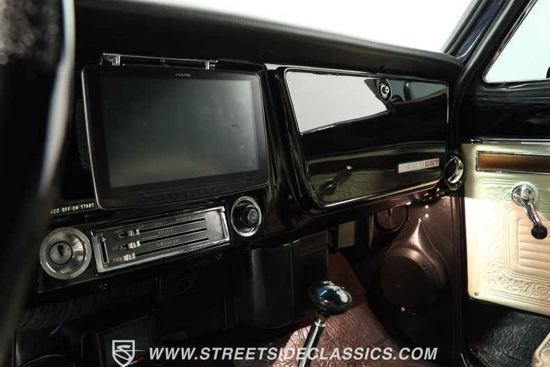 Chevrolet-Blazer-1971-Black-Black-44