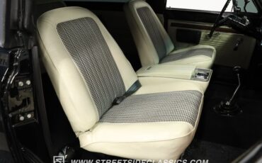 Chevrolet-Blazer-1971-Black-Black-49