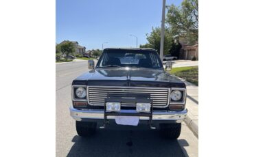Chevrolet-Blazer-1973-Black-amp-silver-Black-3