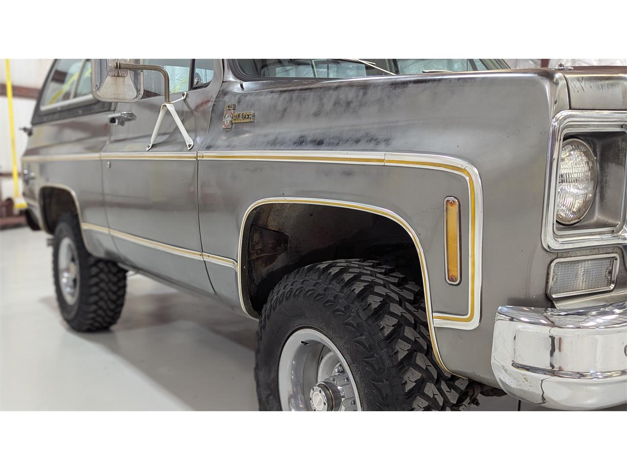 Chevrolet-Blazer-1977-Silver-Red-15