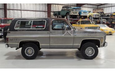 Chevrolet-Blazer-1977-Silver-Red-16