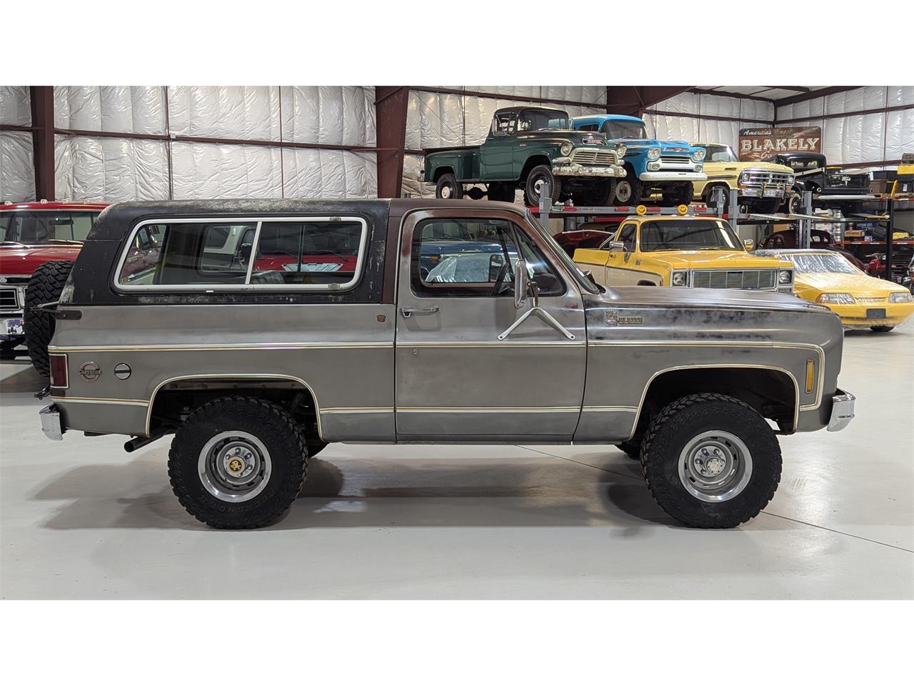 Chevrolet-Blazer-1977-Silver-Red-16