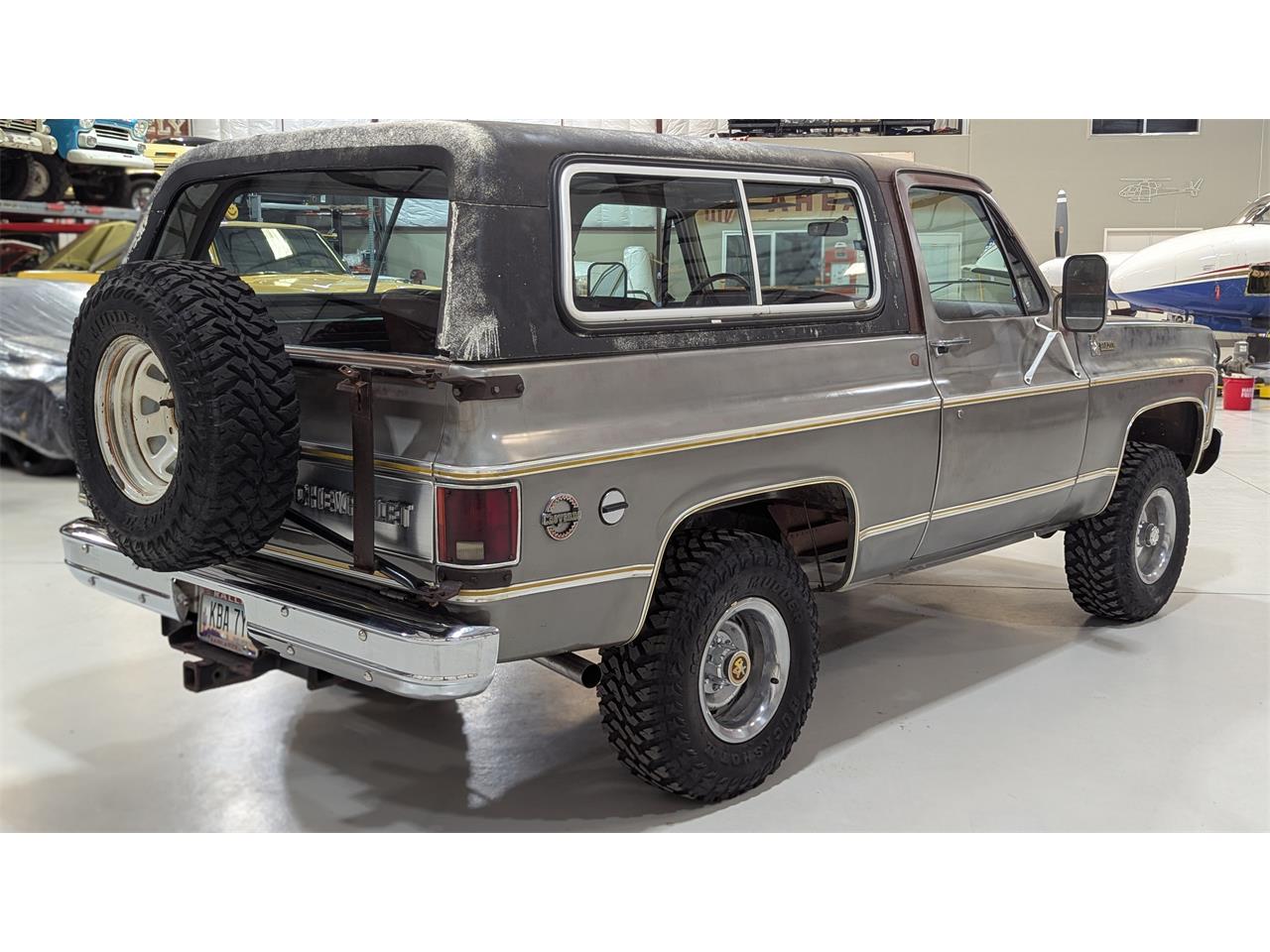 Chevrolet-Blazer-1977-Silver-Red-17