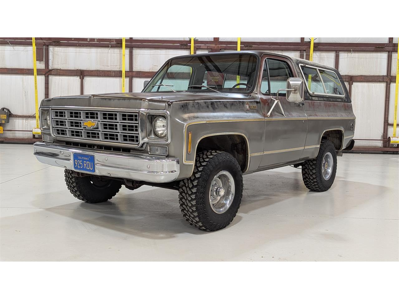 Chevrolet-Blazer-1977-Silver-Red-3
