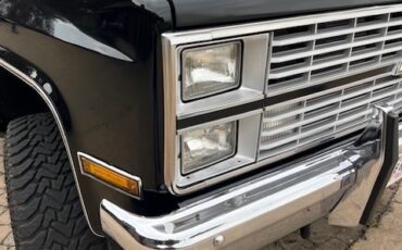 Chevrolet-Blazer-1984-SUV-10
