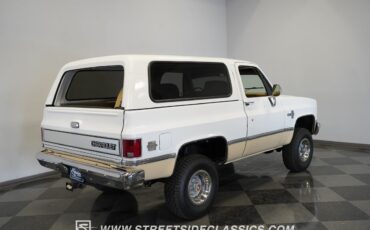Chevrolet-Blazer-1984-SUV-11