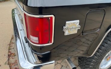 Chevrolet-Blazer-1984-SUV-16