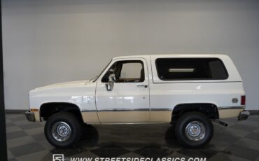 Chevrolet-Blazer-1984-SUV-2