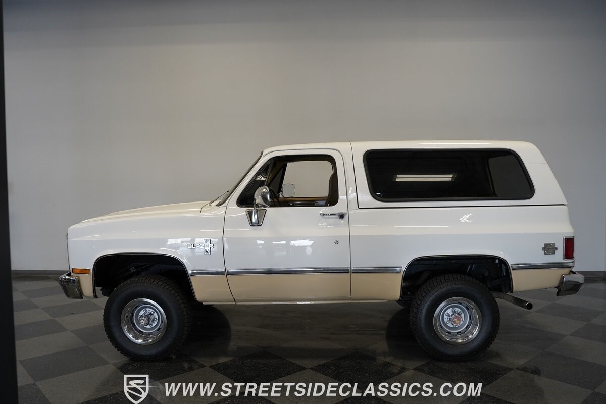 Chevrolet-Blazer-1984-SUV-2