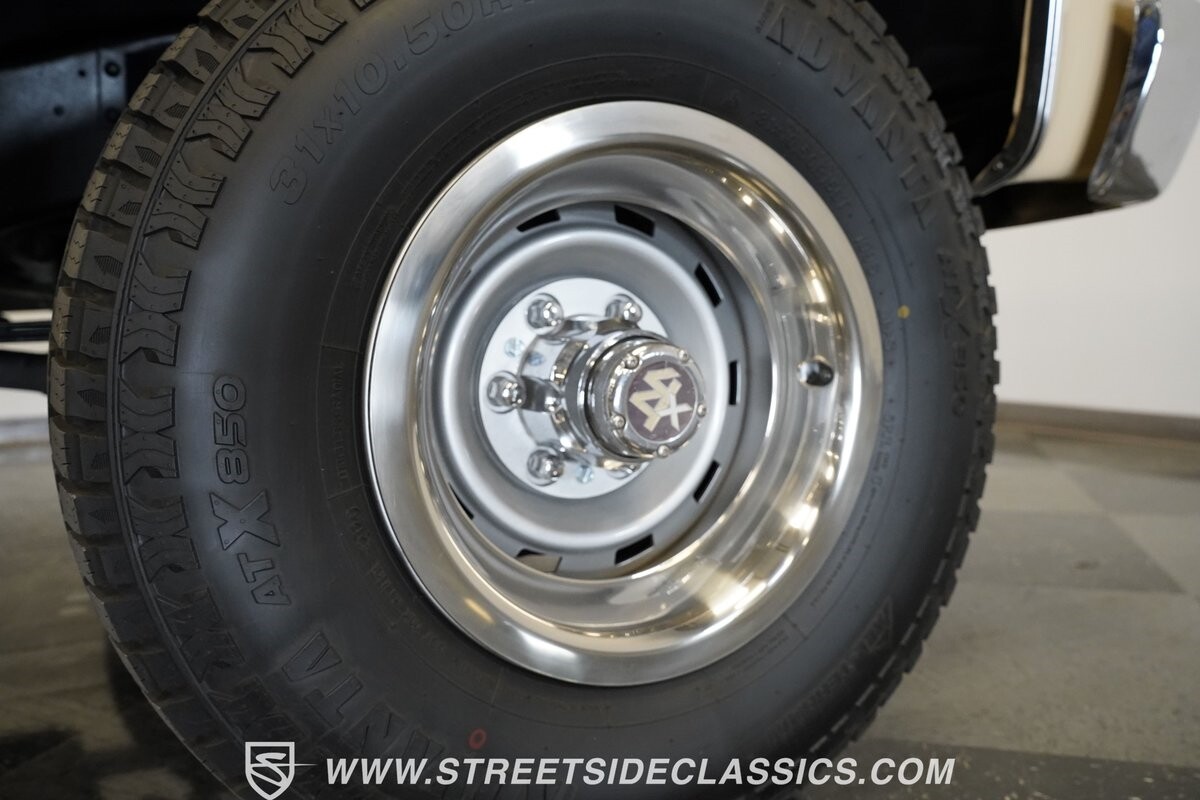 Chevrolet-Blazer-1984-SUV-20
